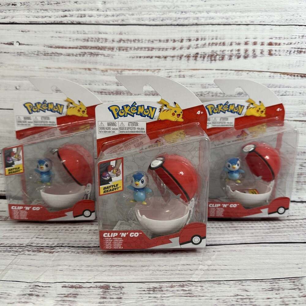 Pokemon Clip N Go PIPLUP and PokeBall Battle Ready Figure Lot of 3 Pokémon
